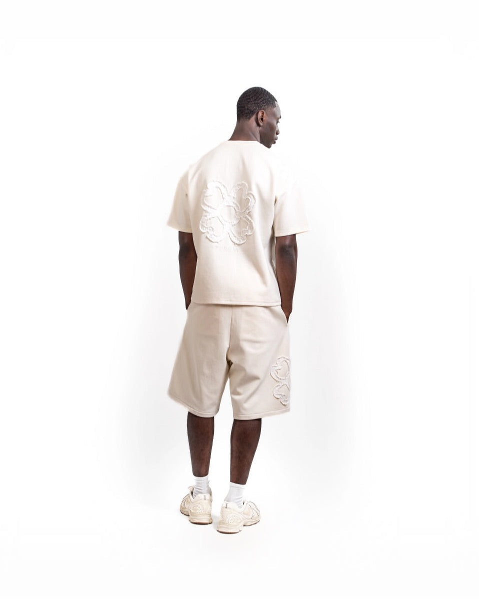 Short Signature — Beige Sable