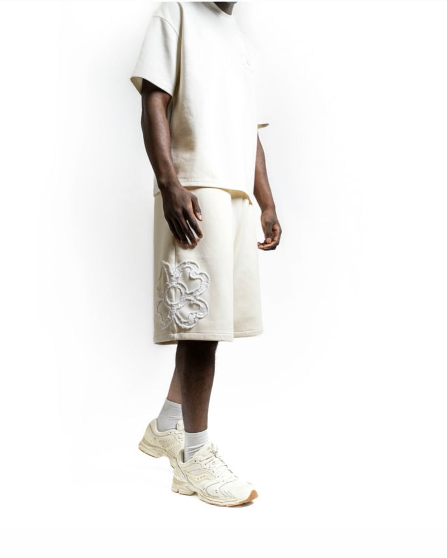 Short Signature — Beige Sable