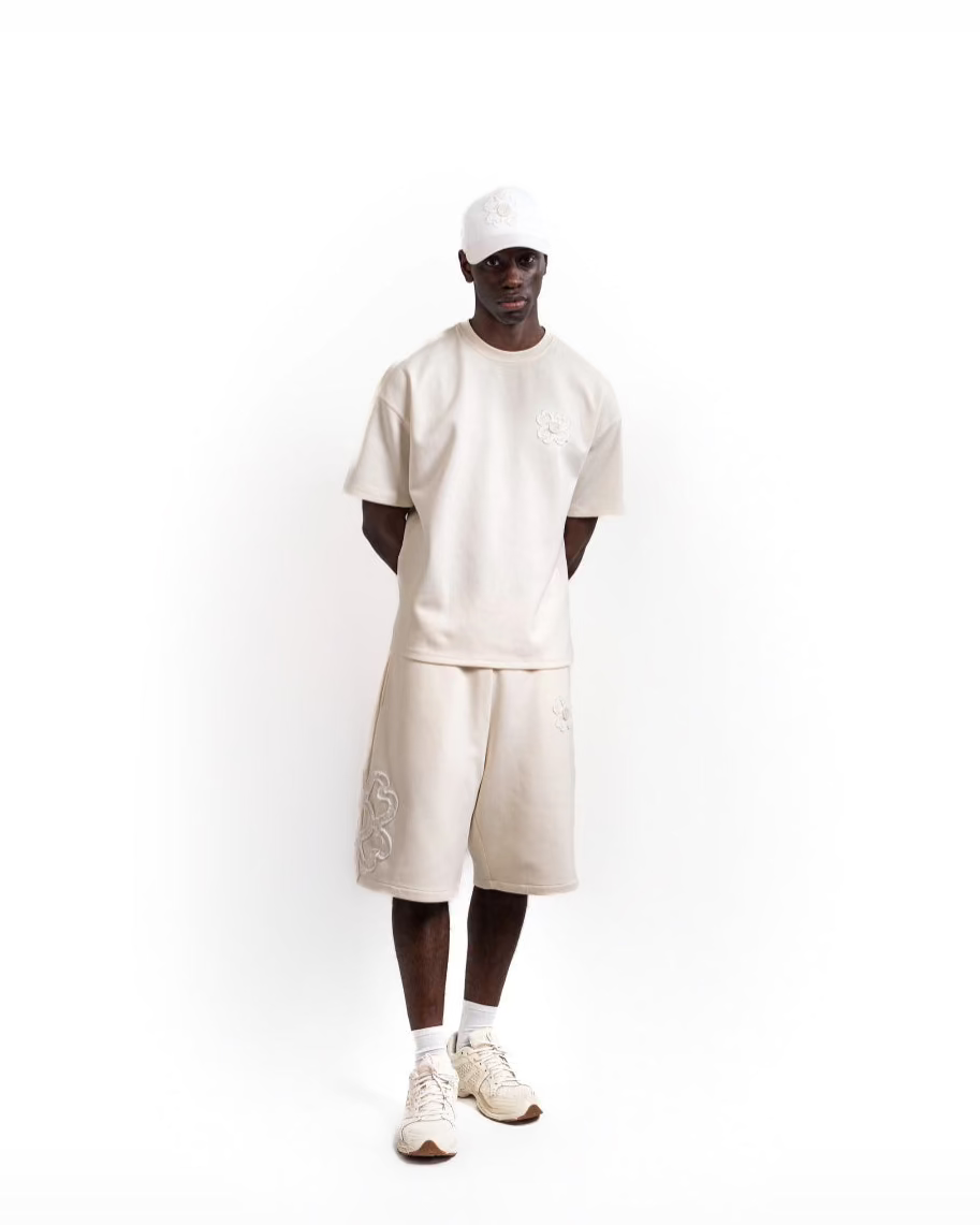 Short Signature — Beige Sable